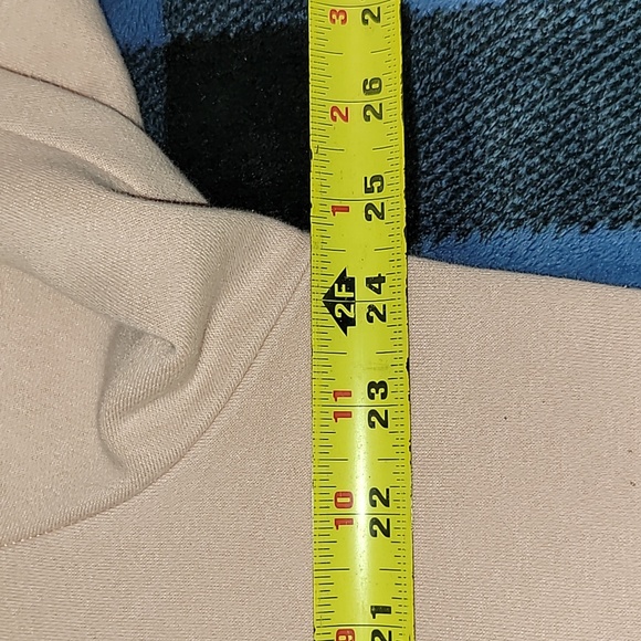 Puma+RCKLSS. Streetwear hoodie. Women's size Large. Like-new. - Picture 11 of 16